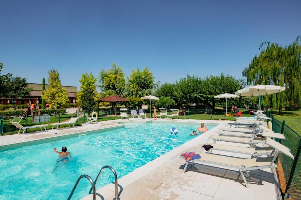 Agriturismo Il Melograno ヴィッラフランカ・ディ・ヴェローナ エクステリア 写真