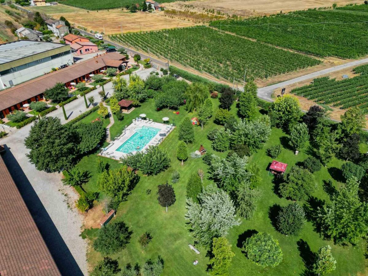 Agriturismo Il Melograno ヴィッラフランカ・ディ・ヴェローナ エクステリア 写真